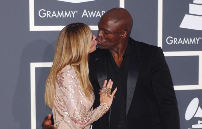 Heidi Klum et Seal, toujours aussi amoureux, sur le tapis rouge des 52e Grammy Awards, à Los Angeles, le 31 janvier 2010. Heidi Klum et Seal, toujours aussi amoureux, sur le tapis rouge des 52e Grammy Awards, à Los Angeles, le 31 janvier 2010.