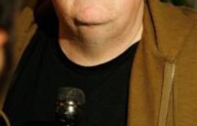 Le cinéaste polémiste américain Michael Moore va faire une suite à son "Farenheit 9/11", consacré à la "guerre contre le terrorisme" de l'administration Bush après les attentats du 11 septembre 2001, film qui avait obtenu la Palme d'Or à Cannes en 2004, a annoncé la presse professionnelle. Le cinéaste polémiste américain Michael Moore va faire une suite à son "Farenheit 9/11", consacré à la "guerre contre le terrorisme" de l'administration Bush après les attentats du 11 septembre 2001, film qui avait obtenu la Palme d'Or à Cannes en 2004, a annoncé la presse professionnelle.