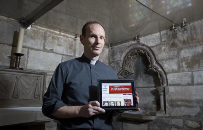 Le père Stéphane Duteurtre, supérieur du séminaire de Paris, qui a lancé le site «Adopte un futur prêtre», le 27 juin 2013 à Notre-Dame de Paris. Le père Stéphane Duteurtre, supérieur du séminaire de Paris, qui a lancé le site «Adopte un futur prêtre», le 27 juin 2013 à Notre-Dame de Paris.
