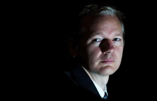Julian Assange, le fondateur du site WikiLeaks lors d'une conférence de presse à Londres, Grande-Bretagne, le 23 octobre 2010. Julian Assange, le fondateur du site WikiLeaks lors d'une conférence de presse à Londres, Grande-Bretagne, le 23 octobre 2010.
