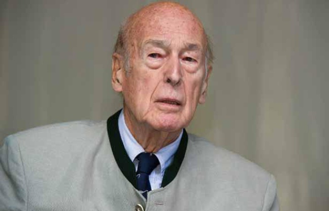 Valéry Giscrad d'Estaing, le 26 août 2012 au festival «la Forêt des livres» à Chanceaux-pres-Loches. Valéry Giscrad d'Estaing, le 26 août 2012 au festival «la Forêt des livres» à Chanceaux-pres-Loches.