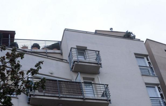Le criminel de guerre nazi encore en vie le plus recherché au monde, le Hongrois Laszlo Csatary, coulait à 97 ans des jours tranquilles à Budapest depuis 17 années, de plus sous sa véritable identité. Le criminel de guerre nazi encore en vie le plus recherché au monde, le Hongrois Laszlo Csatary, coulait à 97 ans des jours tranquilles à Budapest depuis 17 années, de plus sous sa véritable identité.