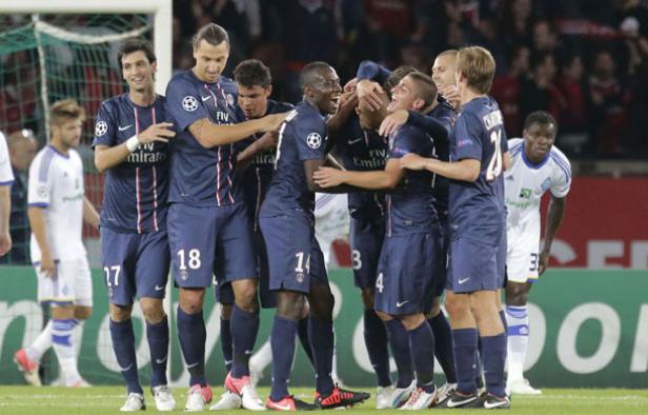 Le Parisiens avant le match de Ligue contre Toulouse, le 14 septembre 2012 au Parc des Princes. Le Parisiens avant le match de Ligue contre Toulouse, le 14 septembre 2012 au Parc des Princes.