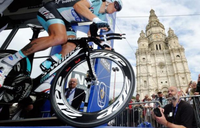 Sylvain Chavanel (Omega Pharma) a remporté jeudi le titre de champion de France du contre-la-montre pour la quatrième fois, après 2005, 2006 et 2008, sur un parcours de 48,5 kilomètres autour de Saint-Amand-les-Eaux (Nord). Sylvain Chavanel (Omega Pharma) a remporté jeudi le titre de champion de France du contre-la-montre pour la quatrième fois, après 2005, 2006 et 2008, sur un parcours de 48,5 kilomètres autour de Saint-Amand-les-Eaux (Nord).