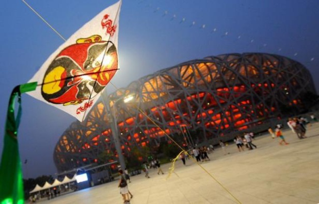 Pékin, Londres, Sotchi... Les éditions contemporaines pourraient laisser croire que les jeux Olympiques sont fatalement toujours plus coûteux, voire ruineux, pour les villes hôtes, malgré les mesures de réduction des dépenses adoptées par le CIO en 2003. Pékin, Londres, Sotchi... Les éditions contemporaines pourraient laisser croire que les jeux Olympiques sont fatalement toujours plus coûteux, voire ruineux, pour les villes hôtes, malgré les mesures de réduction des dépenses adoptées par le CIO en 2003.