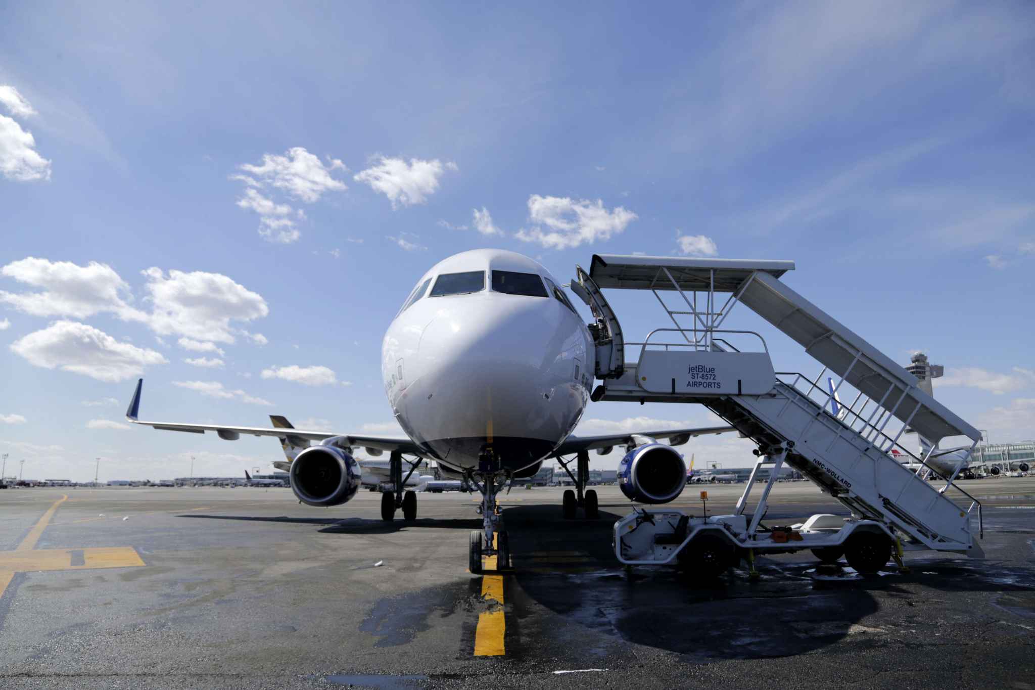 Amendes contre des transporteurs aériens dont Air France-KLM — Cartel