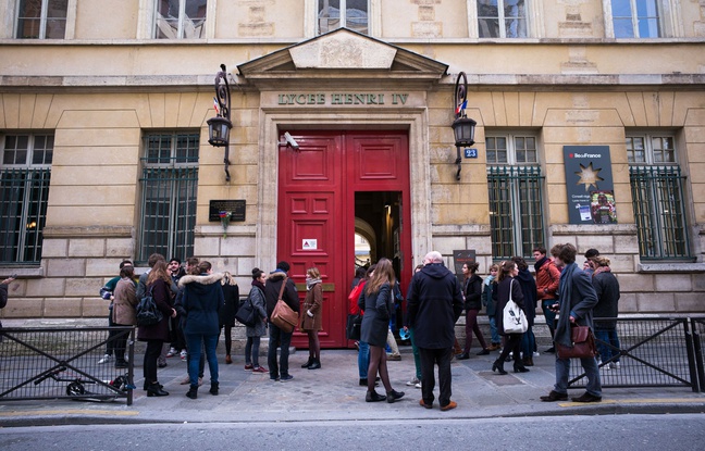 Le lycée Henri-IV après une fausse alerte à la bombe, le 26 janvier. Le lycée Henri-IV après une fausse alerte à la bombe, le 26 janvier.
