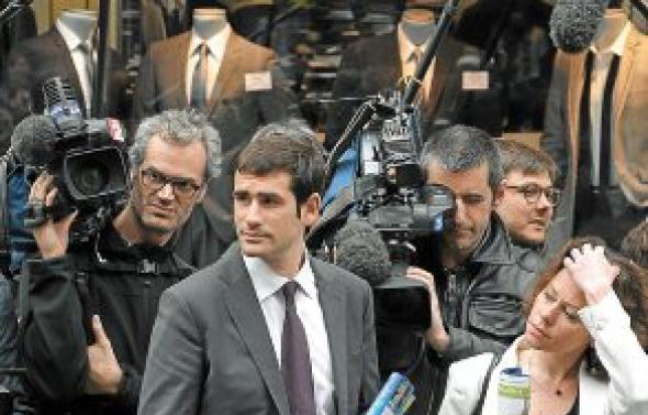 Benjamin Lancar est en charge depuis quatre ans des Jeunes Pop de l'UMP. Benjamin Lancar est en charge depuis quatre ans des Jeunes Pop de l'UMP.