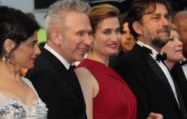 Hiam Abbas, Jean-Paul Gaultier, Emmanuelle Devos et Nanni Moretti, tous membres du jury du 65e Festival de Cannes. Hiam Abbas, Jean-Paul Gaultier, Emmanuelle Devos et Nanni Moretti, tous membres du jury du 65e Festival de Cannes.