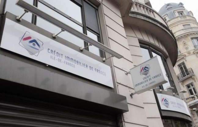 La garantie de l'Etat au CIF n'affectera pas les contribuables, a assuré dimanche le Premier ministre Jean-Marc Ayrault, qui a estimé que le système financier français était globalement solide, au lendemain de l'annonce de ce sauvetage, le premier depuis celui de Dexia. La garantie de l'Etat au CIF n'affectera pas les contribuables, a assuré dimanche le Premier ministre Jean-Marc Ayrault, qui a estimé que le système financier français était globalement solide, au lendemain de l'annonce de ce sauvetage, le premier depuis celui de Dexia.