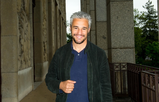 Farid Khider en mai 2016 à Paris. Farid Khider en mai 2016 à Paris.