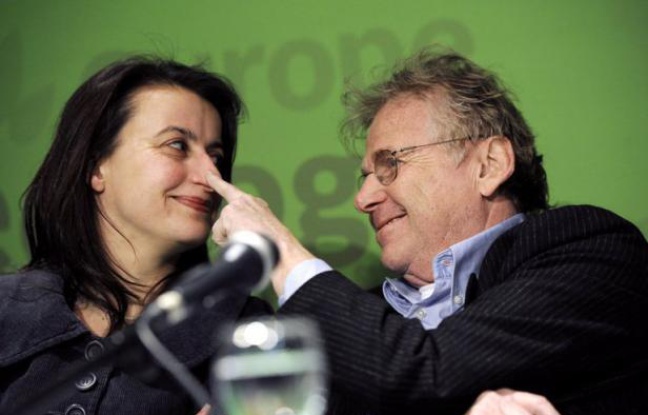 Le député écologiste européen Daniel Cohn-Bendit livre dans un entretien à paraître vendredi dans Libération un réquisitoire très dur contre Europe Ecologie-Les Verts, dont "l'image est devenue détestable", et contre la "chef de clan" Cécile Duflot, tout en menaçant de quitter EELV. Le député écologiste européen Daniel Cohn-Bendit livre dans un entretien à paraître vendredi dans Libération un réquisitoire très dur contre Europe Ecologie-Les Verts, dont "l'image est devenue détestable", et contre la "chef de clan" Cécile Duflot, tout en menaçant de quitter EELV.