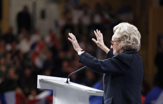 Bernadette Chirac, le 6 avril 2012, à Caen (Basse-Normandie). Bernadette Chirac, le 6 avril 2012, à Caen (Basse-Normandie).