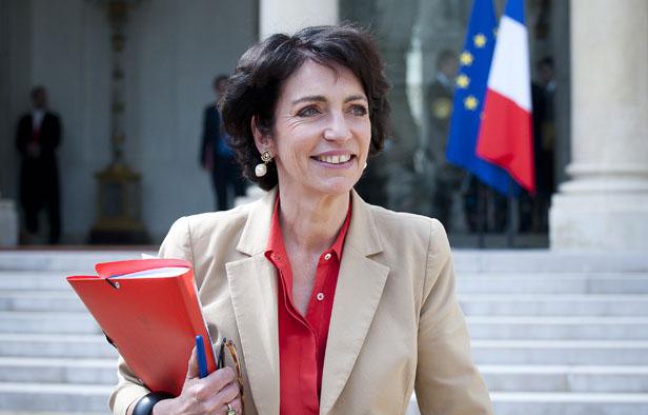 Marisol Touraine à la sortie du conseil des ministres, le 23 mai 2012. Marisol Touraine à la sortie du conseil des ministres, le 23 mai 2012.