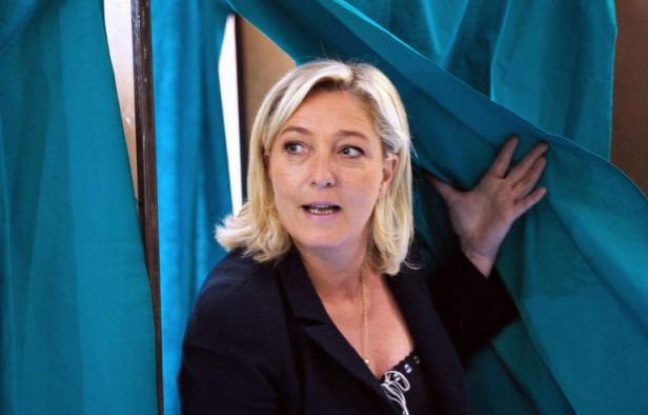 Des espoirs dans le camp de Marine Le Pen, des inquiétudes mobilisatrices au PS: le suspense est total dimanche à Hénin-Beaumont (Pas-de-Calais), où la présidente du Front national se bat aux portes de l'Assemblée contre un élu local inconnu du grand public qui bénéficie du soutien de Jean-Luc Mélenchon. Des espoirs dans le camp de Marine Le Pen, des inquiétudes mobilisatrices au PS: le suspense est total dimanche à Hénin-Beaumont (Pas-de-Calais), où la présidente du Front national se bat aux portes de l'Assemblée contre un élu local inconnu du grand public qui bénéficie du soutien de Jean-Luc Mélenchon.