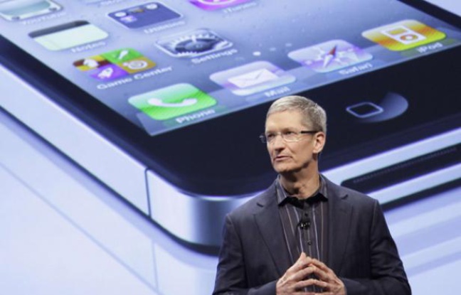 Tim Cook, le successeur de Steve Jobs à la tête d'Apple, photographié le 11 janvier 2011 à New York. Tim Cook, le successeur de Steve Jobs à la tête d'Apple, photographié le 11 janvier 2011 à New York.
