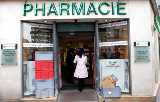 Une pharmacie à Paris en 2009. Une pharmacie à Paris en 2009.