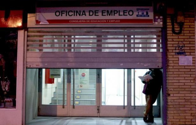 Le taux de chômage de la zone euro s'est établi à 11,3% de la population active en juillet, comme le mois précédent pour lequel le chiffre a été révisé à la hausse, a indiqué vendredi l'office européen de statistiques Eurostat. Le taux de chômage de la zone euro s'est établi à 11,3% de la population active en juillet, comme le mois précédent pour lequel le chiffre a été révisé à la hausse, a indiqué vendredi l'office européen de statistiques Eurostat.