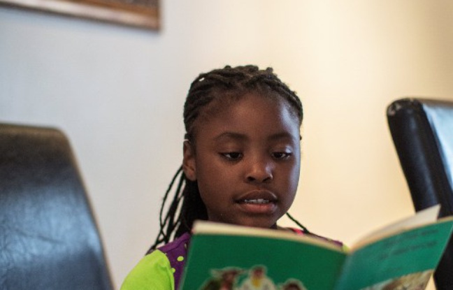 Michelle est devenue, a sept ans, une des plus jeunes écrivaines africaines