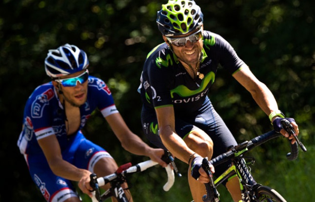 Alejandro Valverde et Thibaut Pinot le 18 juillet 2014. Alejandro Valverde et Thibaut Pinot le 18 juillet 2014.