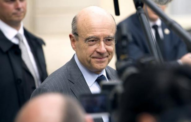 L'ancien ministre des Affaires étrangères, Alain Juppé, a lancé jeudi un appel à l'unité au sein de l'UMP, après les propos polémiques de François Fillon, qui a estimé que le parti était sans "leader naturel", alors que Jean-François Copé mène la campagne des législatives. L'ancien ministre des Affaires étrangères, Alain Juppé, a lancé jeudi un appel à l'unité au sein de l'UMP, après les propos polémiques de François Fillon, qui a estimé que le parti était sans "leader naturel", alors que Jean-François Copé mène la campagne des législatives.
