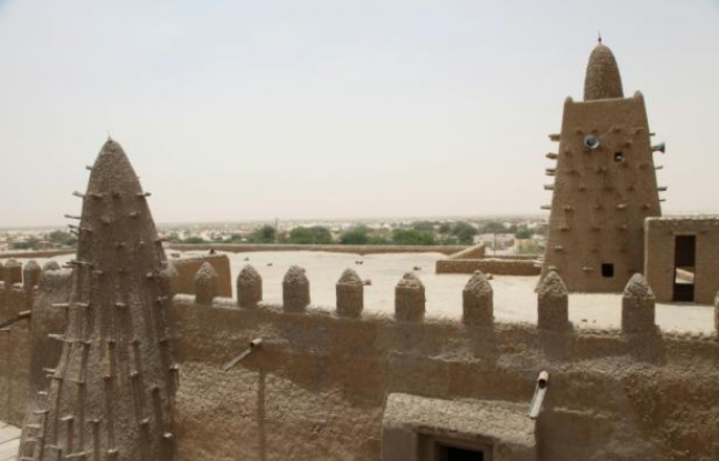 La mosquée Djingareyber de Tombouctou, le 8 avril 2015 La mosquée Djingareyber de Tombouctou, le 8 avril 2015