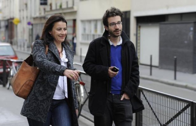 Les responsables d'Europe Ecologie-Les Verts (EELV) vont décider de participer au futur gouvernement, si François Hollande fait appel à eux, malgré leur faible score à la présidentielle, poussés en ce sens par Cécile Duflot qui a annoncé lundi son départ de la tête du parti. Les responsables d'Europe Ecologie-Les Verts (EELV) vont décider de participer au futur gouvernement, si François Hollande fait appel à eux, malgré leur faible score à la présidentielle, poussés en ce sens par Cécile Duflot qui a annoncé lundi son départ de la tête du parti.