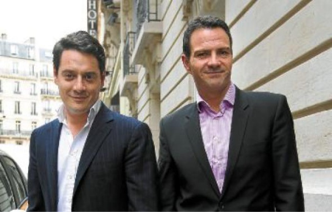 L'ancien trader de la Société générale Jérôme Kerviel (à dr.) et son conseil, Me David Koubbi. L'ancien trader de la Société générale Jérôme Kerviel (à dr.) et son conseil, Me David Koubbi.