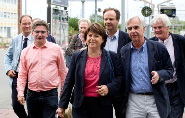 Martine Aubry arrive à La Rochelle, le jeudi 23 août 2012. Martine Aubry arrive à La Rochelle, le jeudi 23 août 2012.