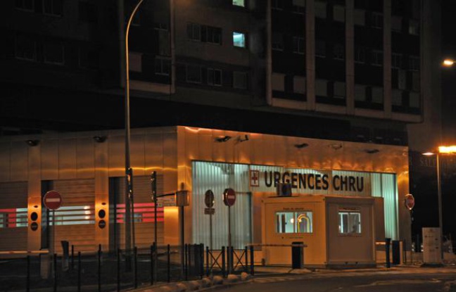 L'entrée du service des urgences du CHU de Lille le 15 juin 2011. L'entrée du service des urgences du CHU de Lille le 15 juin 2011.