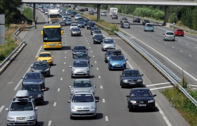 La circulation était dense samedi sur les routes de France, en cette journée classée orange dans le sens des retours pour le dernier week-end des vacances, selon le Centre national d'informations routières (Cnir) qui comptabilisait environ 330 km de bouchons. La circulation était dense samedi sur les routes de France, en cette journée classée orange dans le sens des retours pour le dernier week-end des vacances, selon le Centre national d'informations routières (Cnir) qui comptabilisait environ 330 km de bouchons.