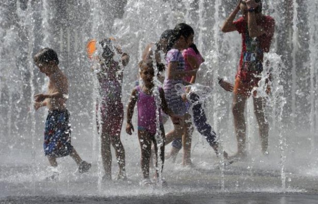Plus aucun département n'est en vigilance orange canicule, la fin de suivi ayant été décidée pour les deux départements encore en alerte orange mercredi matin, l'Isère et le Rhône, a annoncé mercredi Météo France. Plus aucun département n'est en vigilance orange canicule, la fin de suivi ayant été décidée pour les deux départements encore en alerte orange mercredi matin, l'Isère et le Rhône, a annoncé mercredi Météo France.
