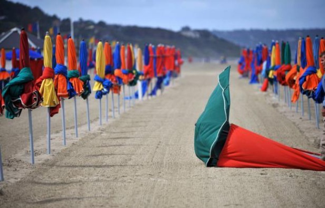 En juillet, la fréquentation touristique globale a été médiocre ou très médiocre, selon une "proportion inhabituellement élevée" de professionnels, tandis que, pour l'ensemble de la saison, un recul est attendu par rapport à 2011, affirme une étude d'Atout France publiée lundi. En juillet, la fréquentation touristique globale a été médiocre ou très médiocre, selon une "proportion inhabituellement élevée" de professionnels, tandis que, pour l'ensemble de la saison, un recul est attendu par rapport à 2011, affirme une étude d'Atout France publiée lundi.