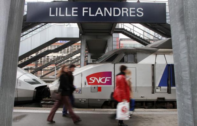 La polémique enfle dans la région Nord-Pas-de-Calais sur les tarifs des TGV. Ils vous en coûtera plus cher de prendre un TGV au départ de Lille-Flandres qu'ailleurs en France. La polémique enfle dans la région Nord-Pas-de-Calais sur les tarifs des TGV. Ils vous en coûtera plus cher de prendre un TGV au départ de Lille-Flandres qu'ailleurs en France.