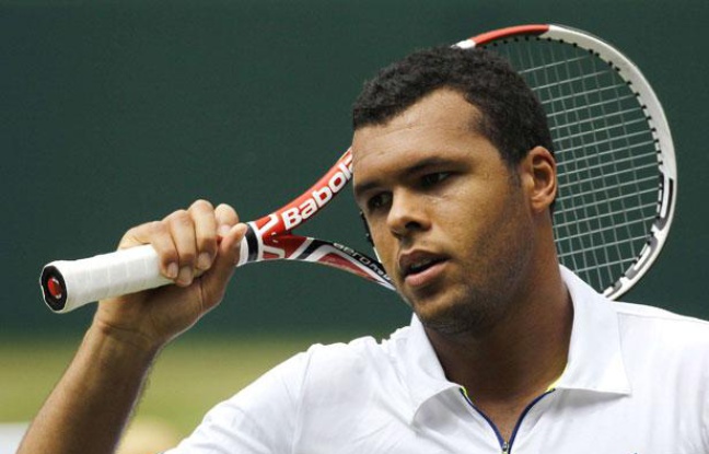 Jo-Wilfried Tsonga à Wimbledon, le 1 juillet 2011. Jo-Wilfried Tsonga à Wimbledon, le 1 juillet 2011.