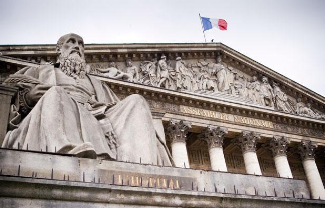Le 10 mai 2012. Illustration de l'Assemblée Nationale. Le 10 mai 2012. Illustration de l'Assemblée Nationale.