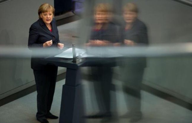 La chancelière Angela Merkel et les sociaux démocrates ont annoncé jeudi un accord pour faire ratifier par Berlin le pacte budgétaire européen le 29 juin, après des semaines de blocage de la gauche allemande, qui s'est rangée aux côtés des socialistes français. La chancelière Angela Merkel et les sociaux démocrates ont annoncé jeudi un accord pour faire ratifier par Berlin le pacte budgétaire européen le 29 juin, après des semaines de blocage de la gauche allemande, qui s'est rangée aux côtés des socialistes français.
