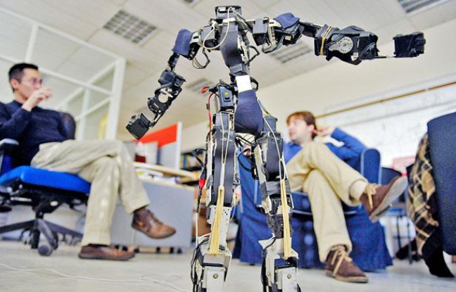 Le robot Acroban et ses créateurs Le robot Acroban et ses créateurs