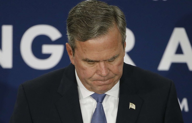 Jeb Bush lors d'un meeting en Caroline du Sud, le 20 février 2016. Jeb Bush lors d'un meeting en Caroline du Sud, le 20 février 2016.