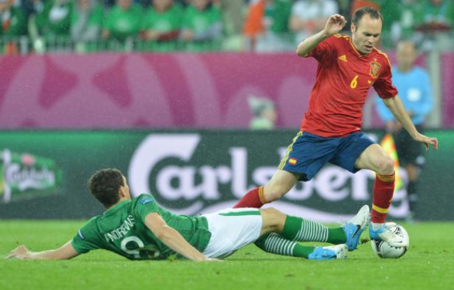 L'Espagnol Andres Iniesta contre l'Irlande, le 14 juin 2012 à Gdansk. L'Espagnol Andres Iniesta contre l'Irlande, le 14 juin 2012 à Gdansk.