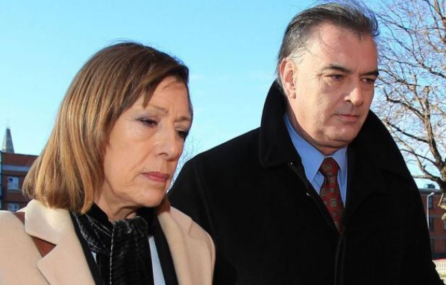 La Cour suprême irlandaise s'est opposée jeudi à l'extradition vers la France du Britannique Ian Bailey, que la justice française voulait interroger dans l'affaire du meurtre de Sophie Toscan du Plantier en Irlande en décembre 1996. La Cour suprême irlandaise s'est opposée jeudi à l'extradition vers la France du Britannique Ian Bailey, que la justice française voulait interroger dans l'affaire du meurtre de Sophie Toscan du Plantier en Irlande en décembre 1996.