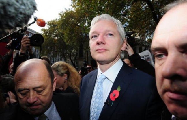 La Haute cour de Londres a confirmé mercredi l'extradition du fondateur de WikiLeaks Julian Assange vers la Suède, un jugement qui survient après 11 mois de bataille juridique mais est susceptible d'appel devant la Cour suprême. La Haute cour de Londres a confirmé mercredi l'extradition du fondateur de WikiLeaks Julian Assange vers la Suède, un jugement qui survient après 11 mois de bataille juridique mais est susceptible d'appel devant la Cour suprême.