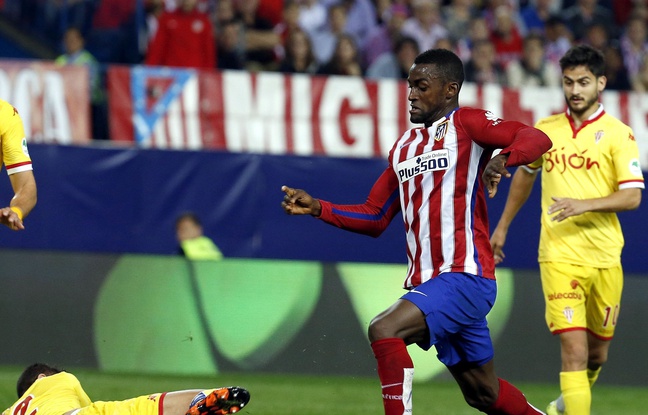 L'attaquant colombien Jackson Martinez, ici avec l'Atletico Madrid, a signé en Chine pour 42 millions d'euros. L'attaquant colombien Jackson Martinez, ici avec l'Atletico Madrid, a signé en Chine pour 42 millions d'euros.