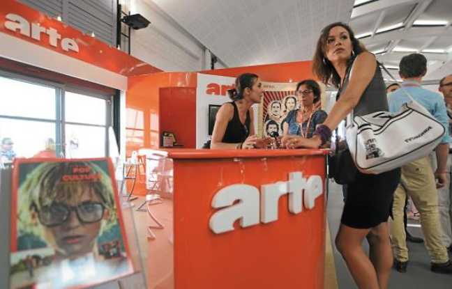 Arte promet de programmer plus de documentaires culturels. Arte promet de programmer plus de documentaires culturels.
