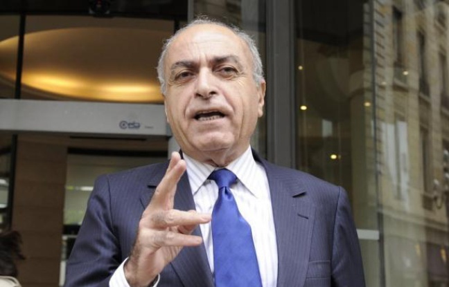 Ziad Takieddine a "revendiqué" dans un entretien à l'AFP avoir "joué un rôle de facilitateur dans la conclusion" en 1994 d'un contrat de vente de sous-marins au Pakistan mais rejeté toute implication dans le financement de la campagne d'Edouard Balladur en 1995. Ziad Takieddine a "revendiqué" dans un entretien à l'AFP avoir "joué un rôle de facilitateur dans la conclusion" en 1994 d'un contrat de vente de sous-marins au Pakistan mais rejeté toute implication dans le financement de la campagne d'Edouard Balladur en 1995.