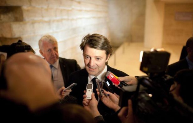 L'ancien ministre chiraquien François Baroin a qualifié mardi Patrick Buisson, ex-conseiller de Nicolas Sarkozy, d'"antigaulliste primaire", soulignant que celui-ci n'avait "aucune légitimité" et n'existait "plus dans le paysage politique". L'ancien ministre chiraquien François Baroin a qualifié mardi Patrick Buisson, ex-conseiller de Nicolas Sarkozy, d'"antigaulliste primaire", soulignant que celui-ci n'avait "aucune légitimité" et n'existait "plus dans le paysage politique".