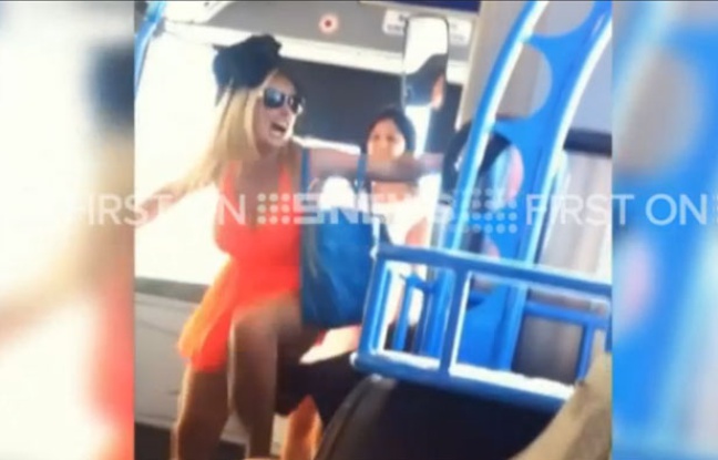 Les deux femmes ont attaqué un homme malvoyant dans un bus australien, mardi. Les deux femmes ont attaqué un homme malvoyant dans un bus australien, mardi.