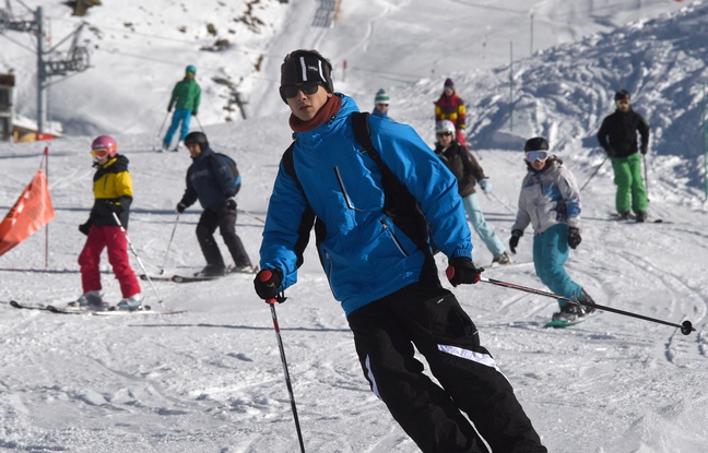 Plus de 100 stations des Alpes sont partenaires du site internet permettant d'importantes réductions Plus de 100 stations des Alpes sont partenaires du site internet permettant d'importantes réductions
