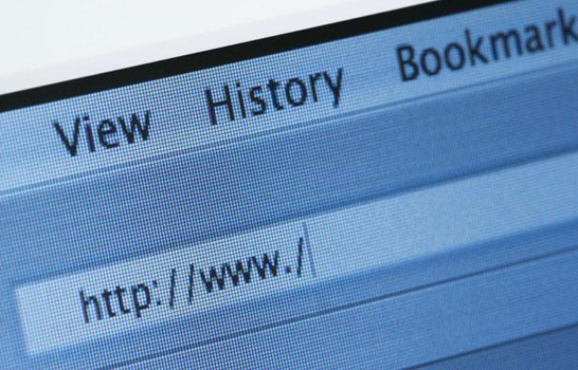 Internet prend une place de plus en plus grande dans la vie des Français Internet prend une place de plus en plus grande dans la vie des Français