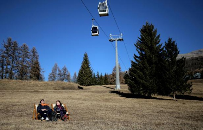 Dans la station de ski de San Sicario, dans les Alpes italiennes, le 30 décembre 2015 Dans la station de ski de San Sicario, dans les Alpes italiennes, le 30 décembre 2015